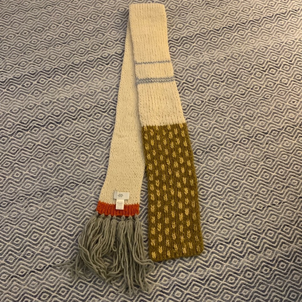Like New Scarfs